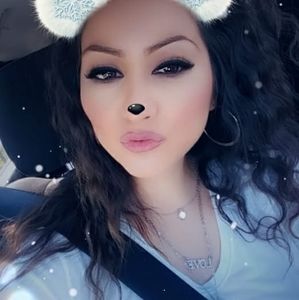 Meet your Posher, Deanna